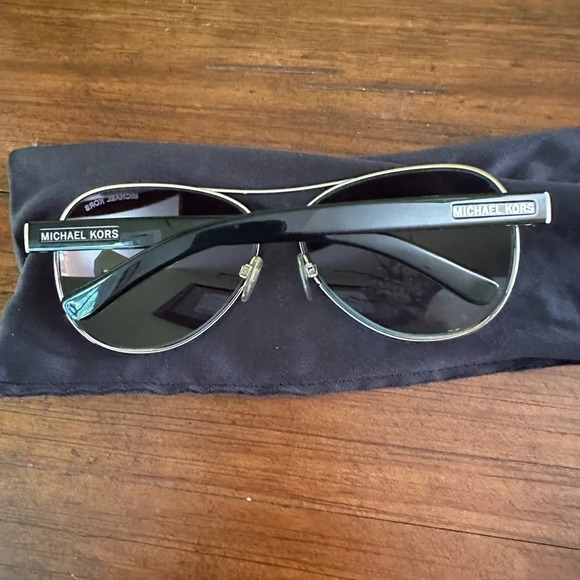 Michael Kors Astrid III 5015 Gold Black Aviator Sunglasses Logo on side - Picture 10 of 12